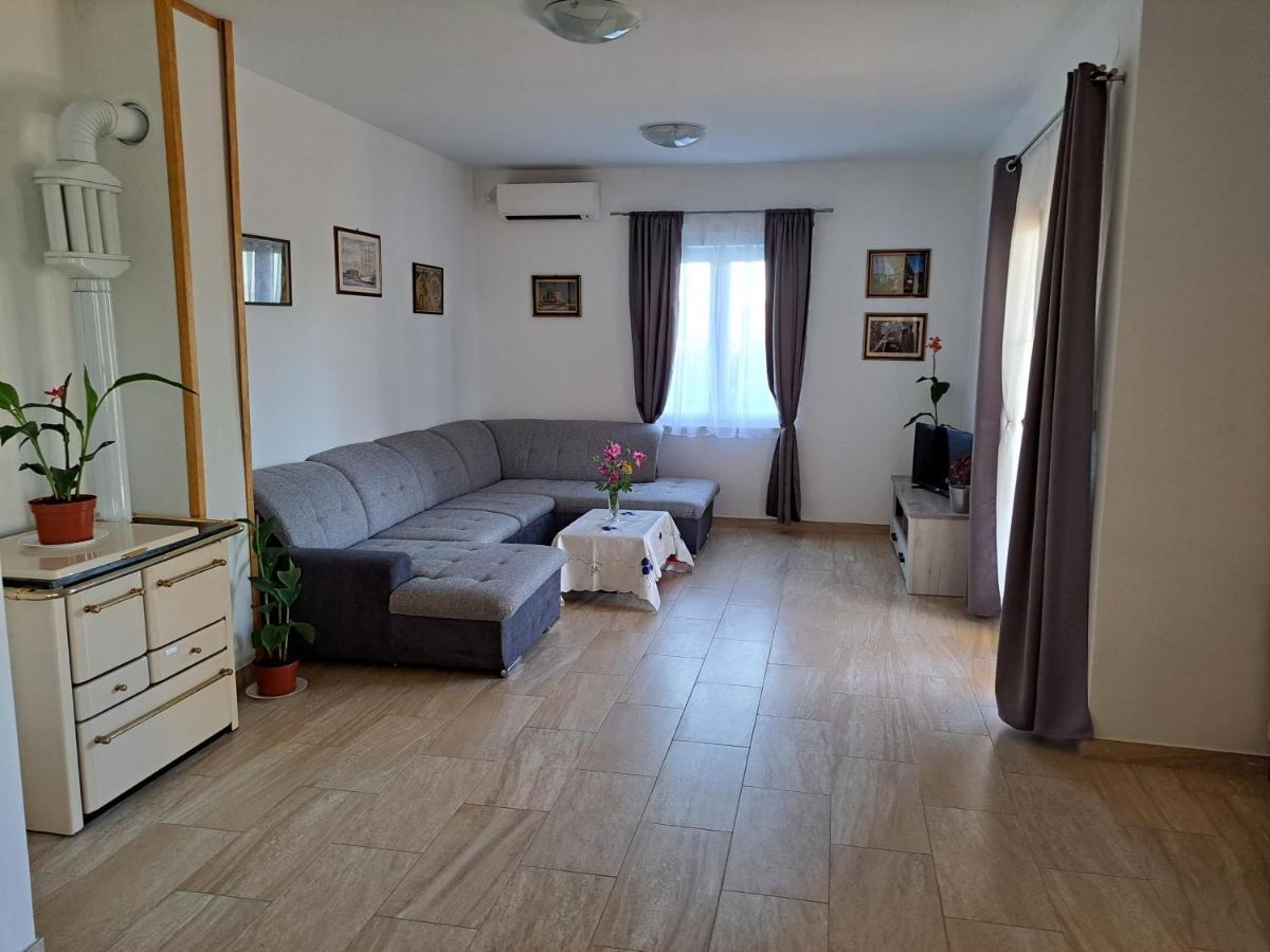 Apartments Marella Skradin Bagian luar foto