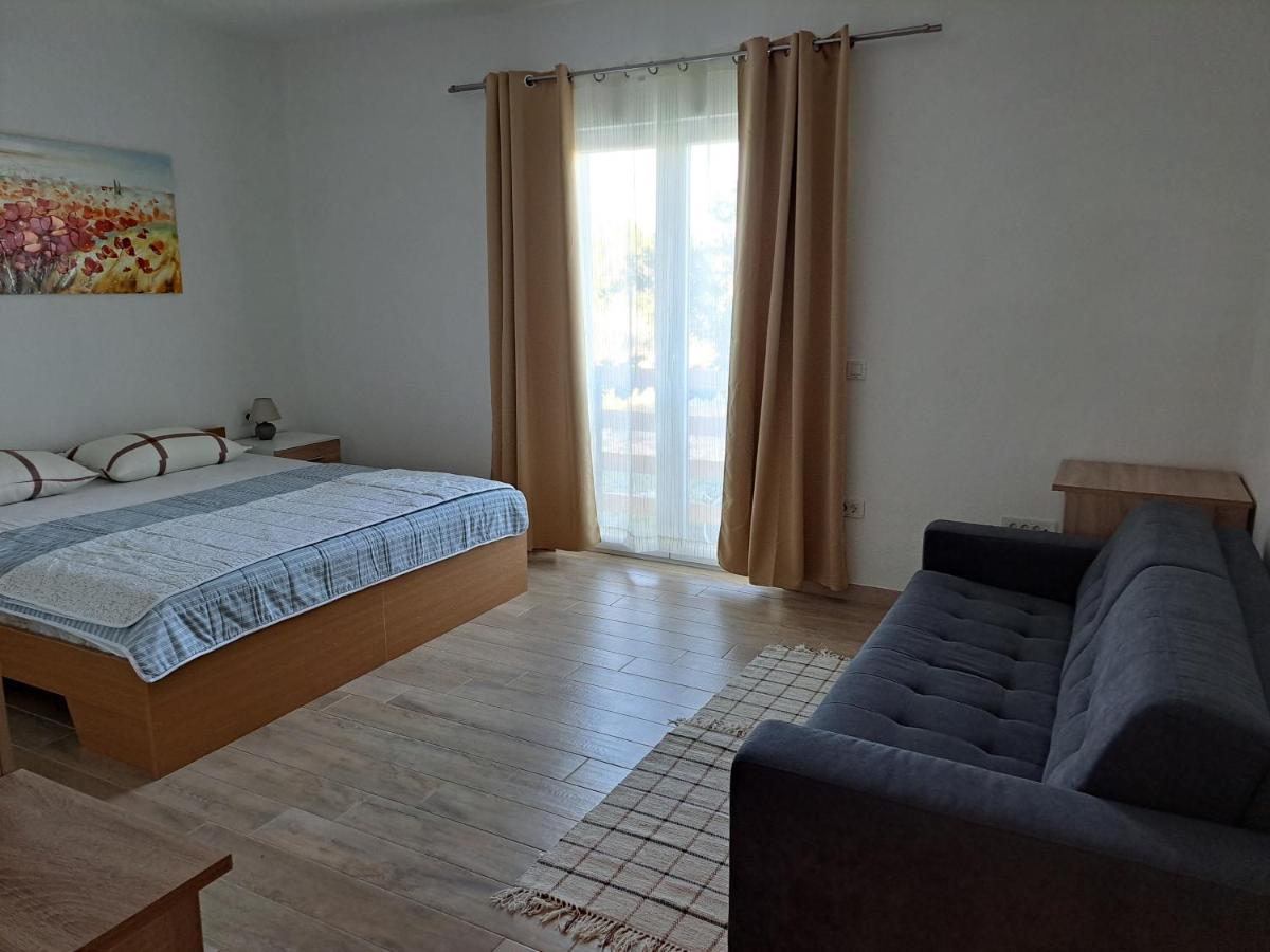 Apartments Marella Skradin Bagian luar foto